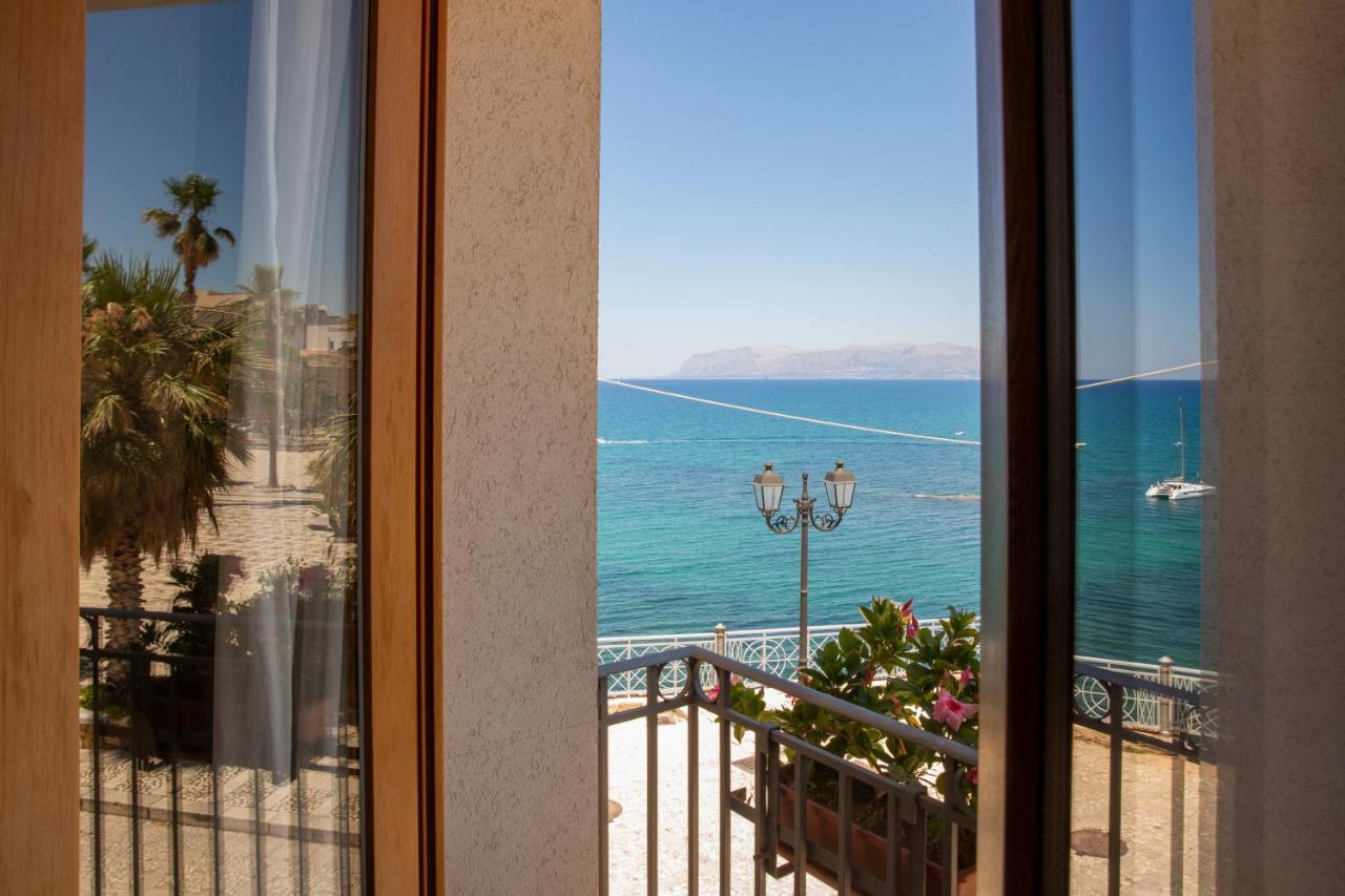 Hotel Al Madarig Castellammare del Golfo Eksteriør billede
