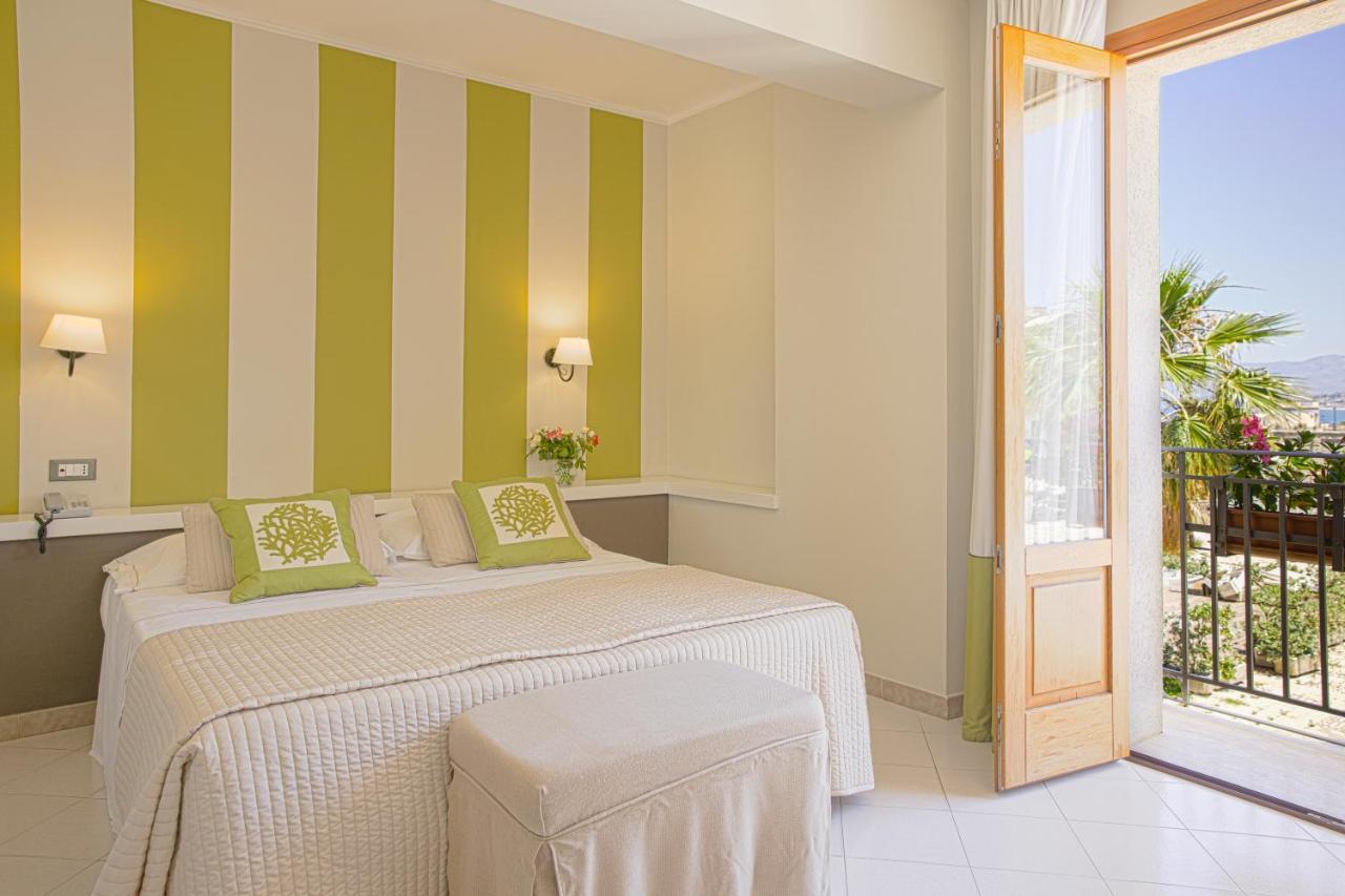 Hotel Al Madarig Castellammare del Golfo Eksteriør billede