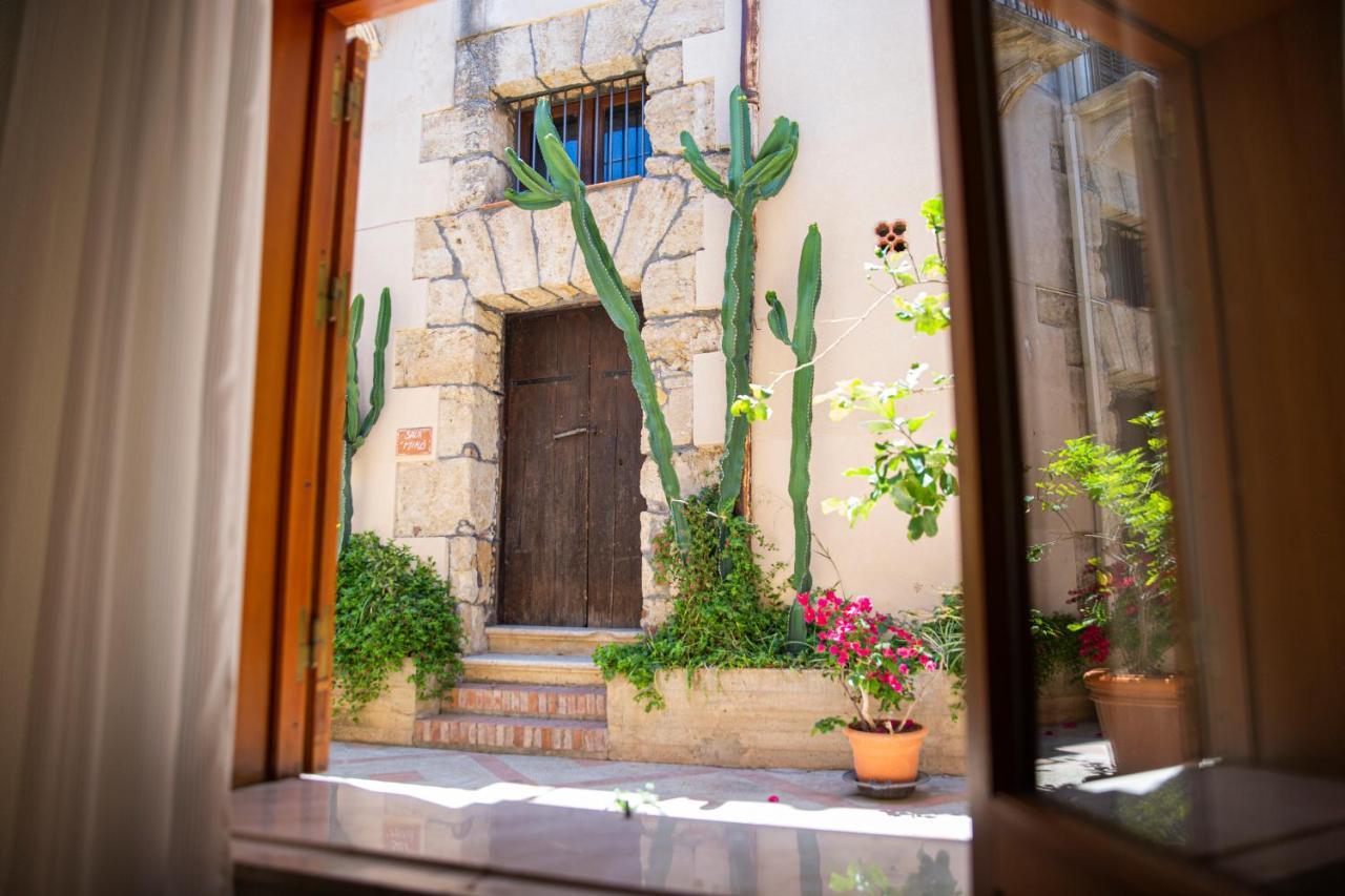 Hotel Al Madarig Castellammare del Golfo Eksteriør billede